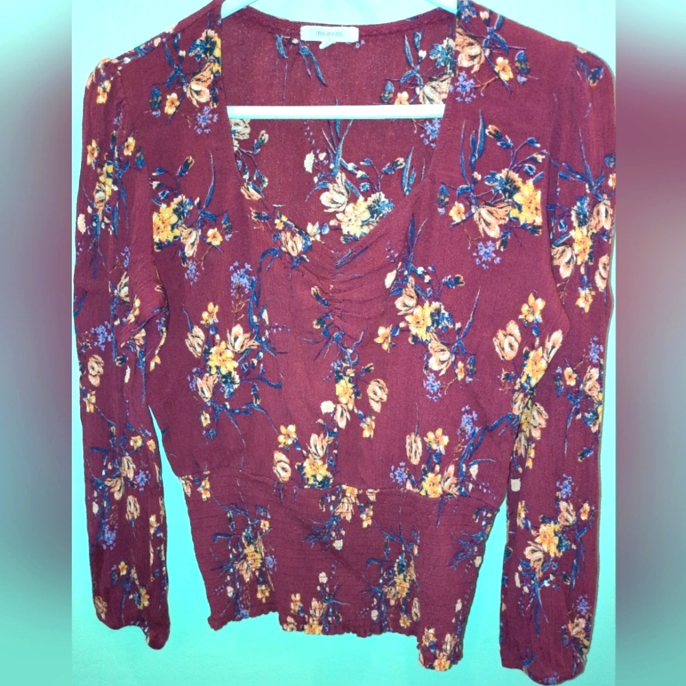 Maurices Maroon, orange Floral Boho Peasant Blouse size medium EUC